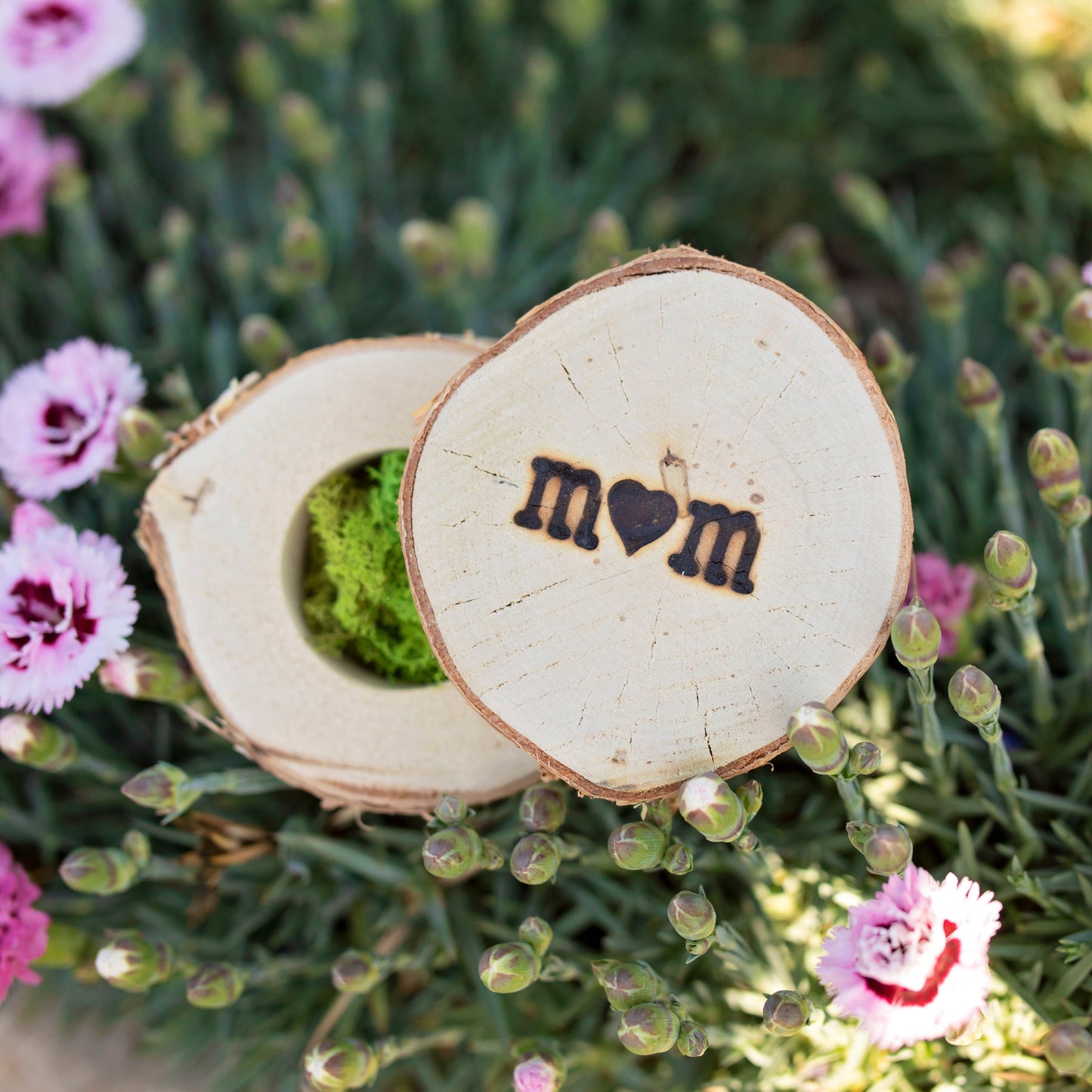 'MOM' Birch Wood Ring Box