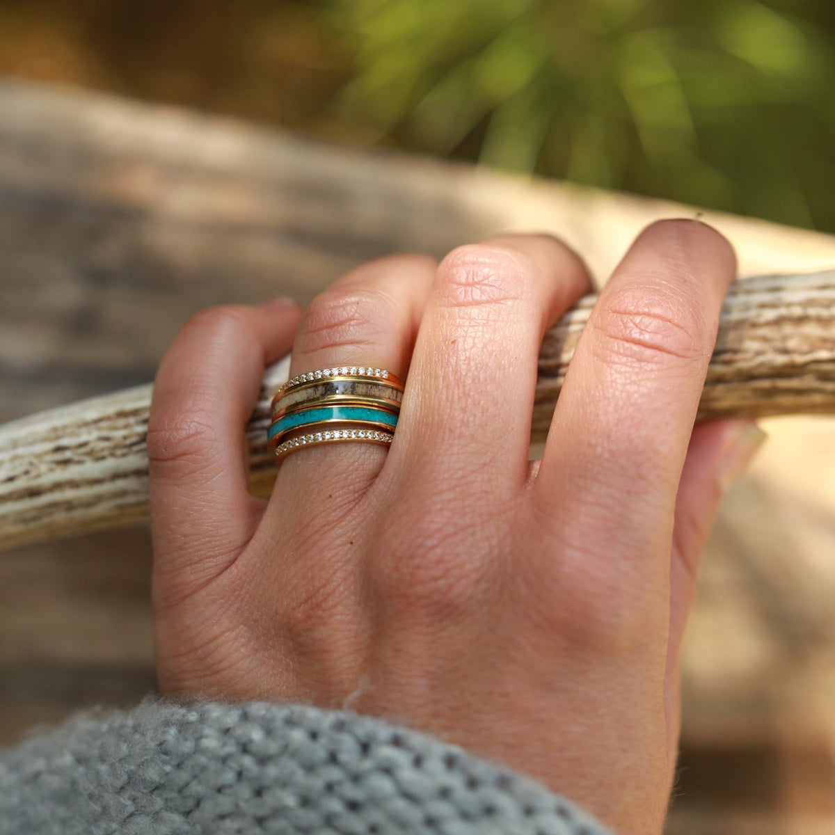 http://antlerrings.com/cdn/shop/products/November-rings-6_1200x.jpg?v=1652820465