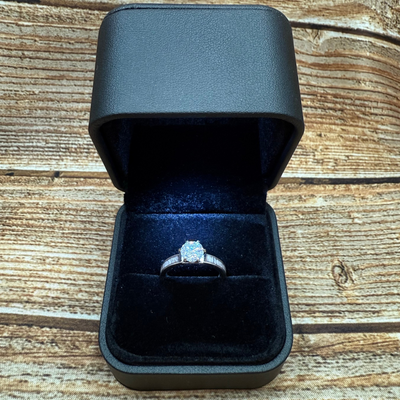 Lux Leather Illuminated Ring Box
