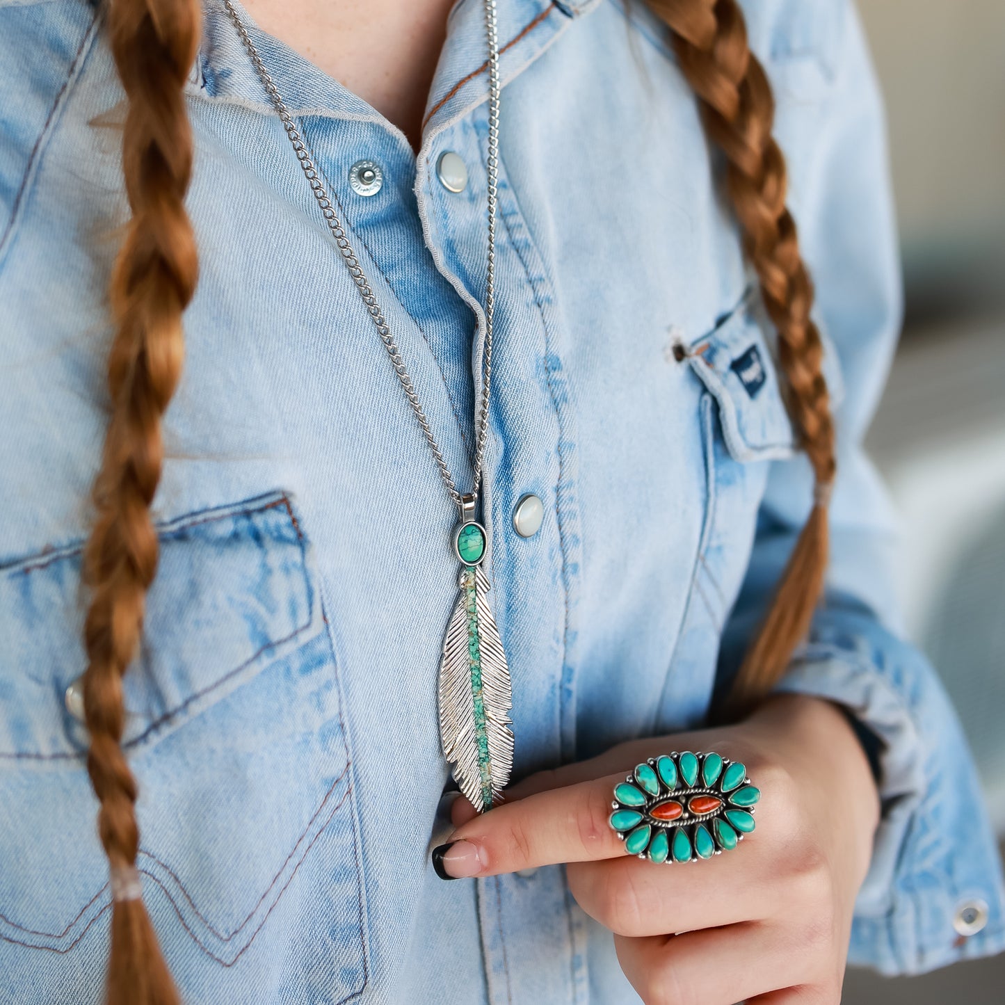 The Feather Pendant Necklace