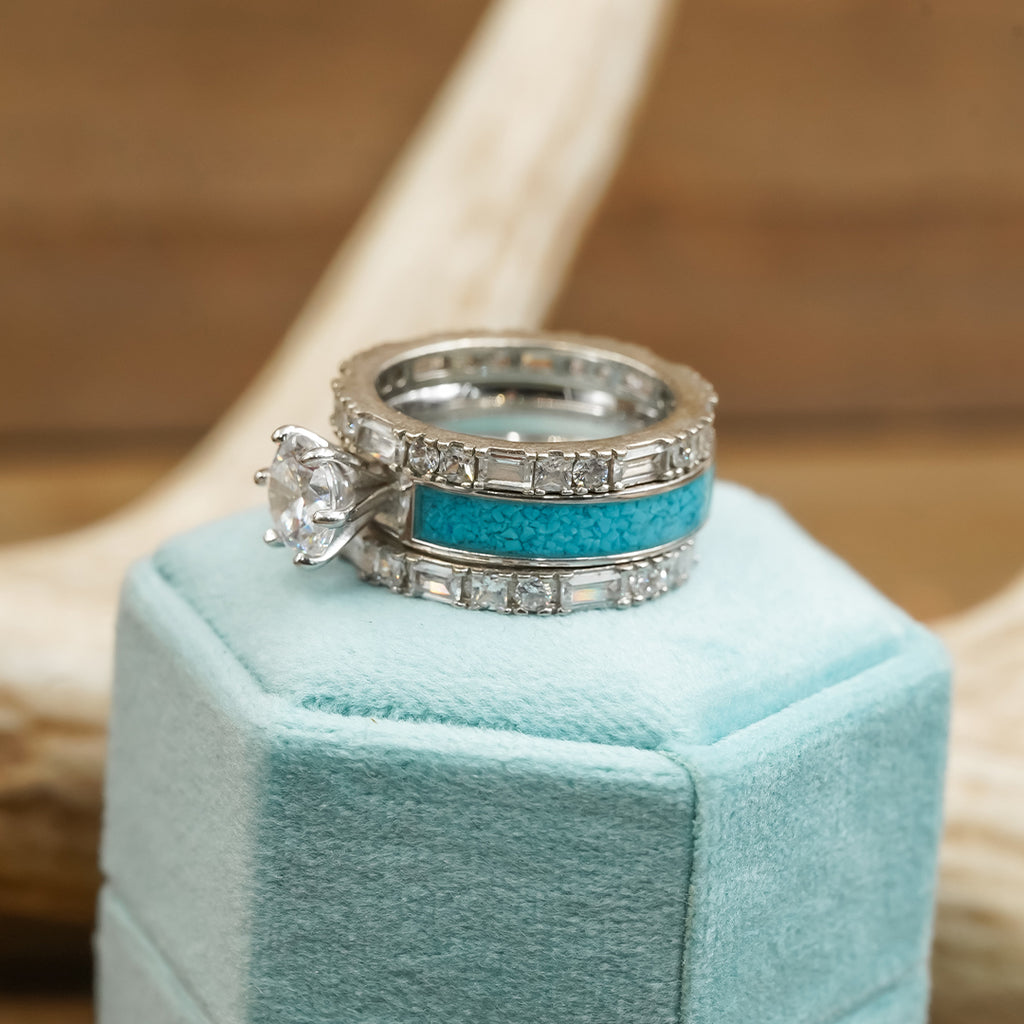 The Grand Tahoe Baguette Wedding Set