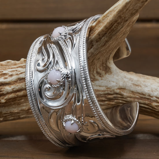 Load image into Gallery viewer, The Helen Mary Cuff
