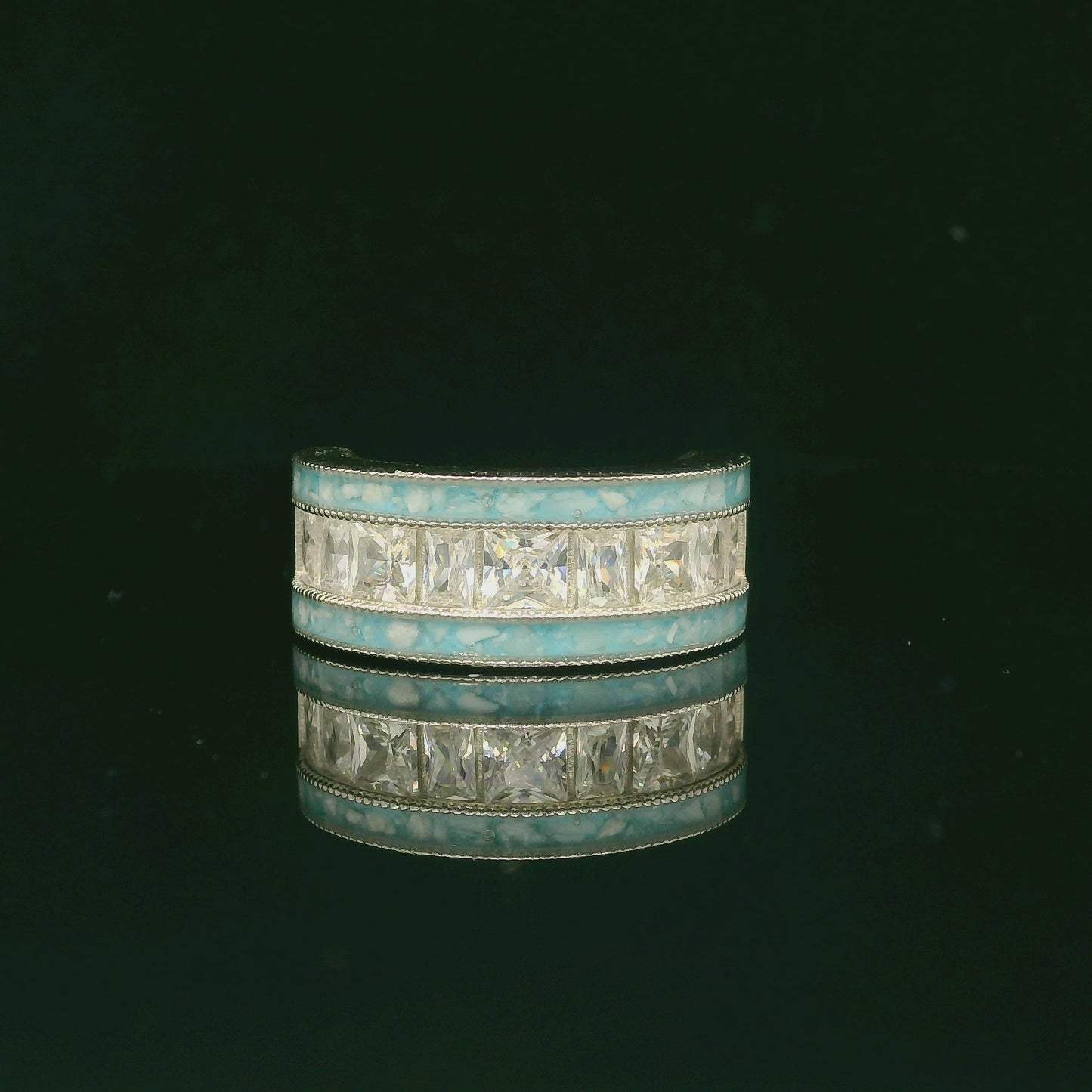 Load and play video in Gallery viewer, The Delia
