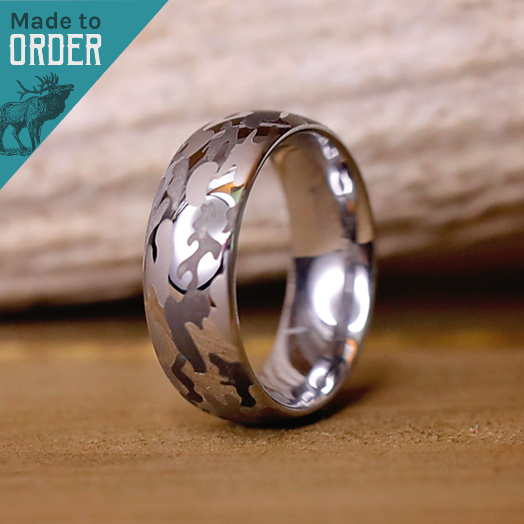 The Cibola 8mm Mens Etched Camouflage Ring