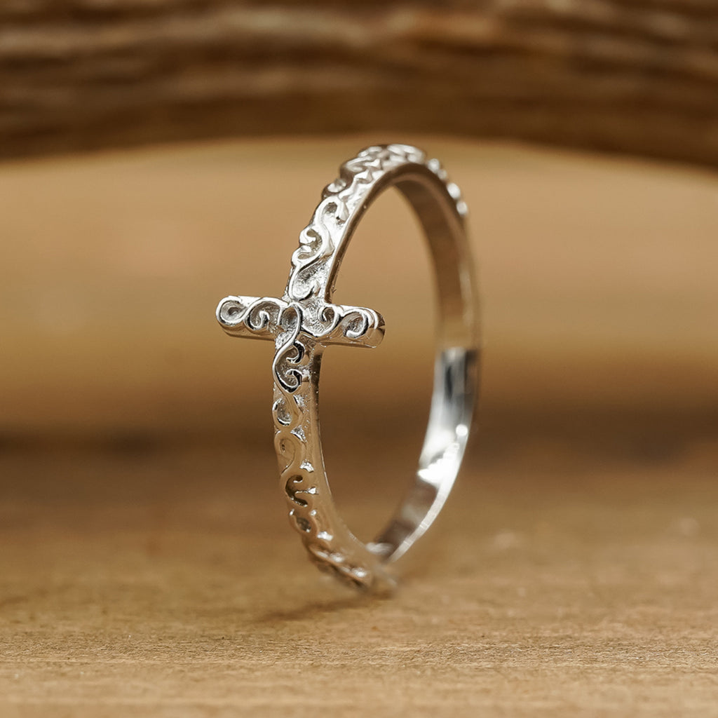X Diamond Ring, White Gold Diamond Ring, Modern Ring, Crossing Ring, X Gold  Ring, Criss Cross Ring, Anniversary Ring Trendy Rings - Etsy UK | Unique  diamond rings, Gold ring designs, Gold